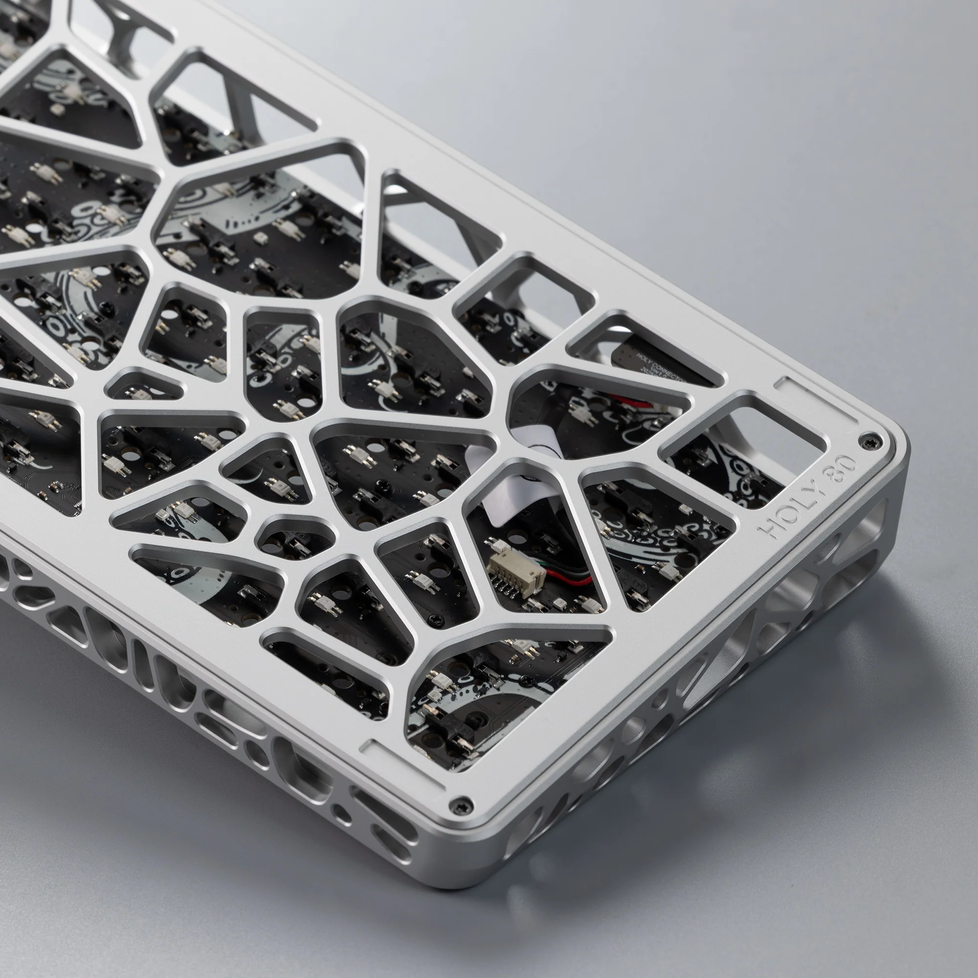 Ready To Use Holy80 Hotswap version with Lucy R2 keycaps